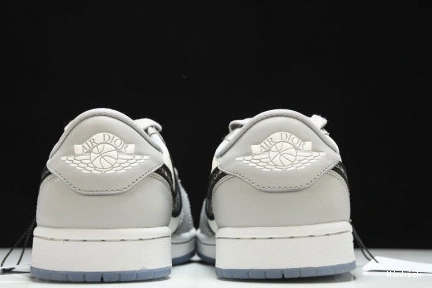 DR 553668-998 X AIR LOW 1 JORDAN 0924